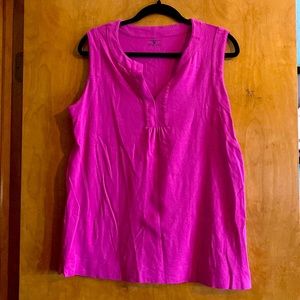 Fuchsia tank top, perfect condition! Size XL